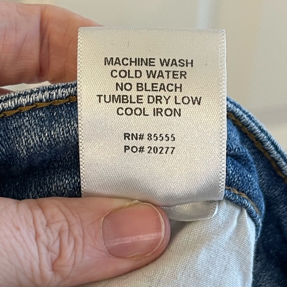 Cosmic Blue Love Distressed Blue Jeans Size 29 | stitchfix - Picture 6 of 6